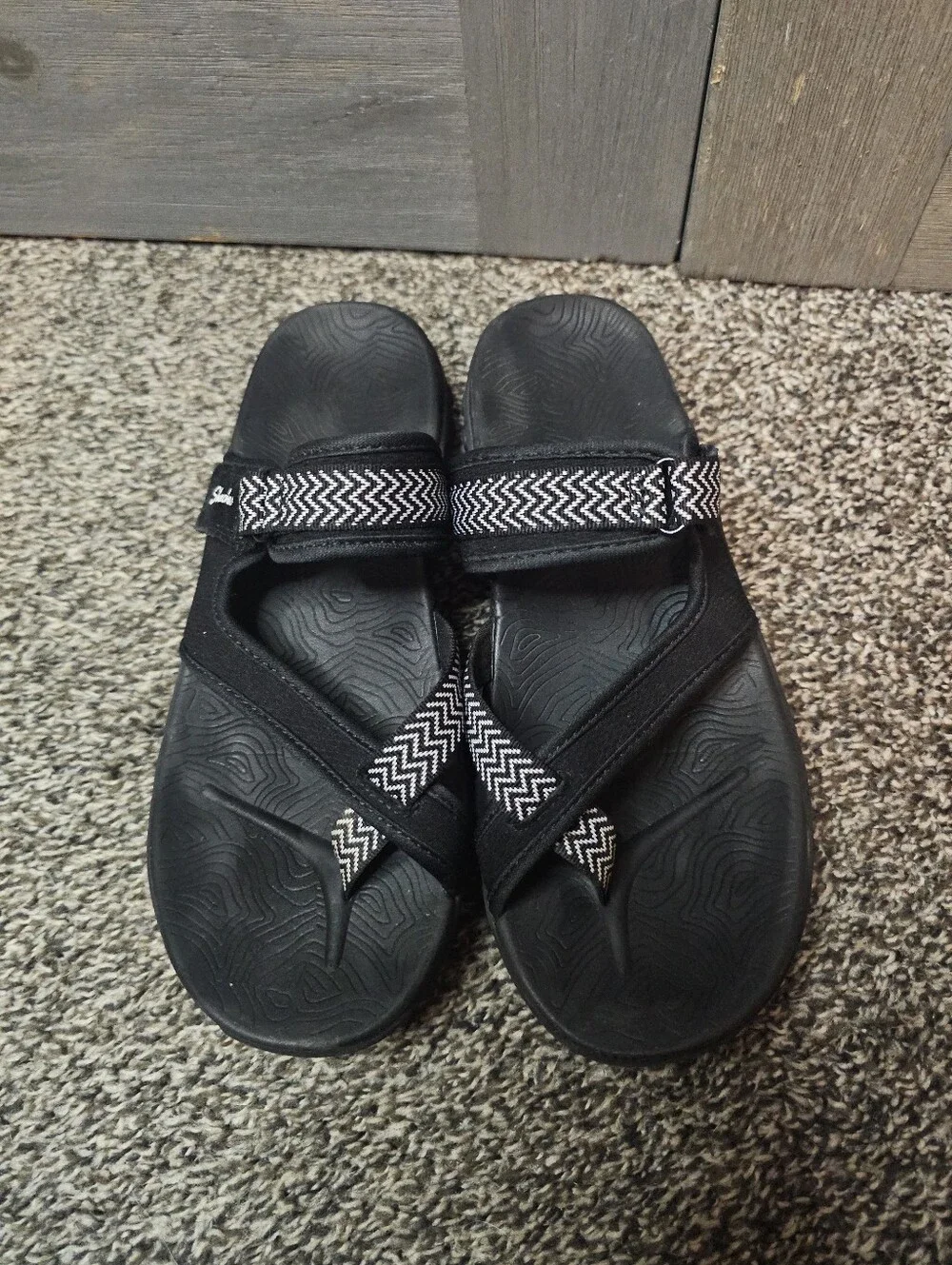 Skechers Women's Reggae Slide Sandals sz 9